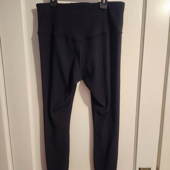 Athleta High Rise Elation Ribbed Tight, Dark Gray/Off Black, Size L - Picture 2 of 4